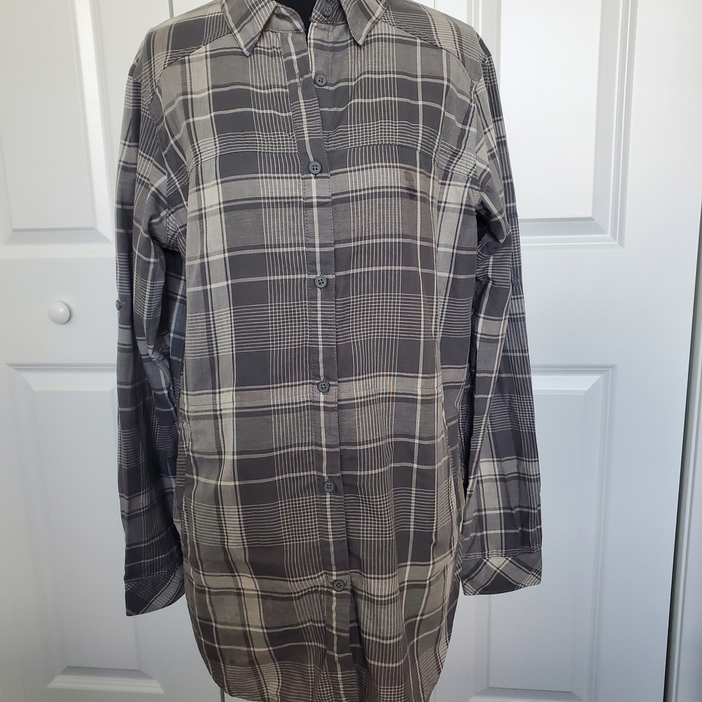 Gray Plaid Button-Up Shirt